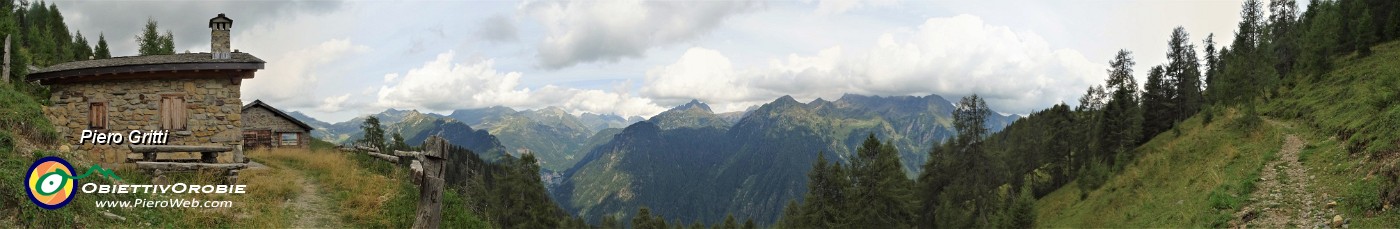 78 Panoramica alla Baita Pradelli.jpg